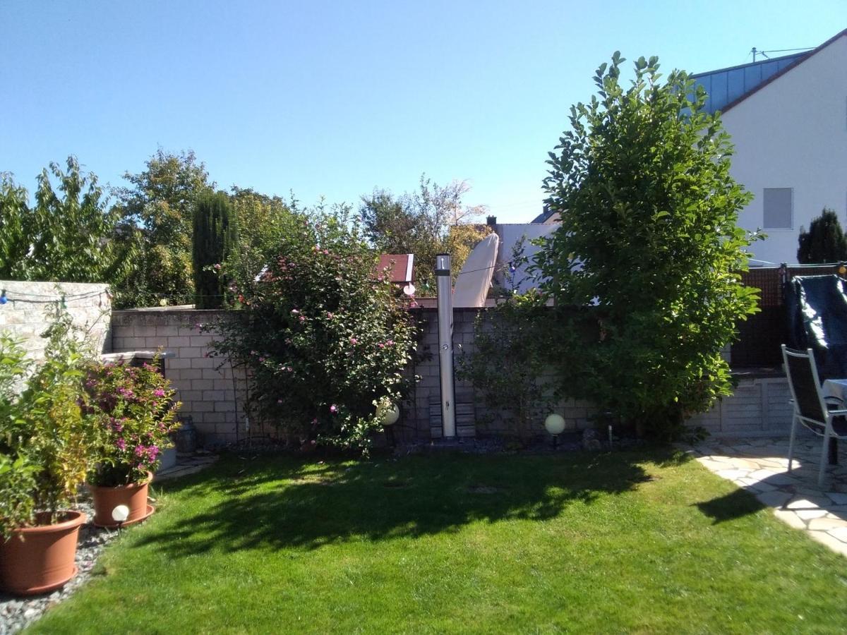 Ferienhaus Fam. Bisgen Appartement Niederkirchen bei Deidesheim Buitenkant foto